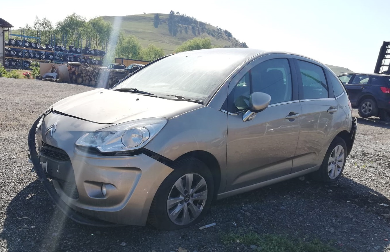 51dedad5-b352-4a22-8fd3-9d1a5cd92a33